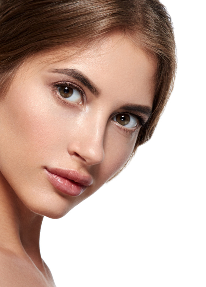 طريقة تحضير ماسك القرفة لإزالة حفر الوجه وتكبير الشفايف