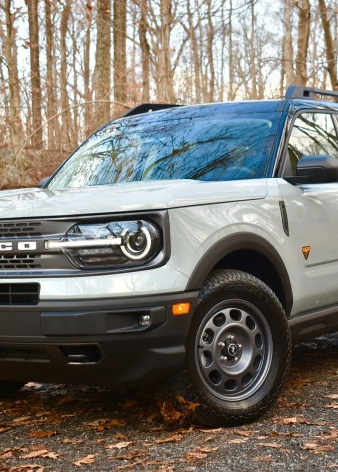 فورد أول شركة سيارات تستخدم بلاستيك المحيط المعاد تدويره في سياراتها