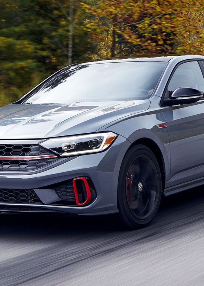 فولكس فاغن تعيد تصميم Jetta