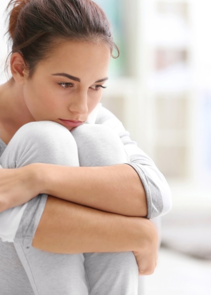 ما هو مرض اكياس الشوكولاتة وما اسبابه واعراض