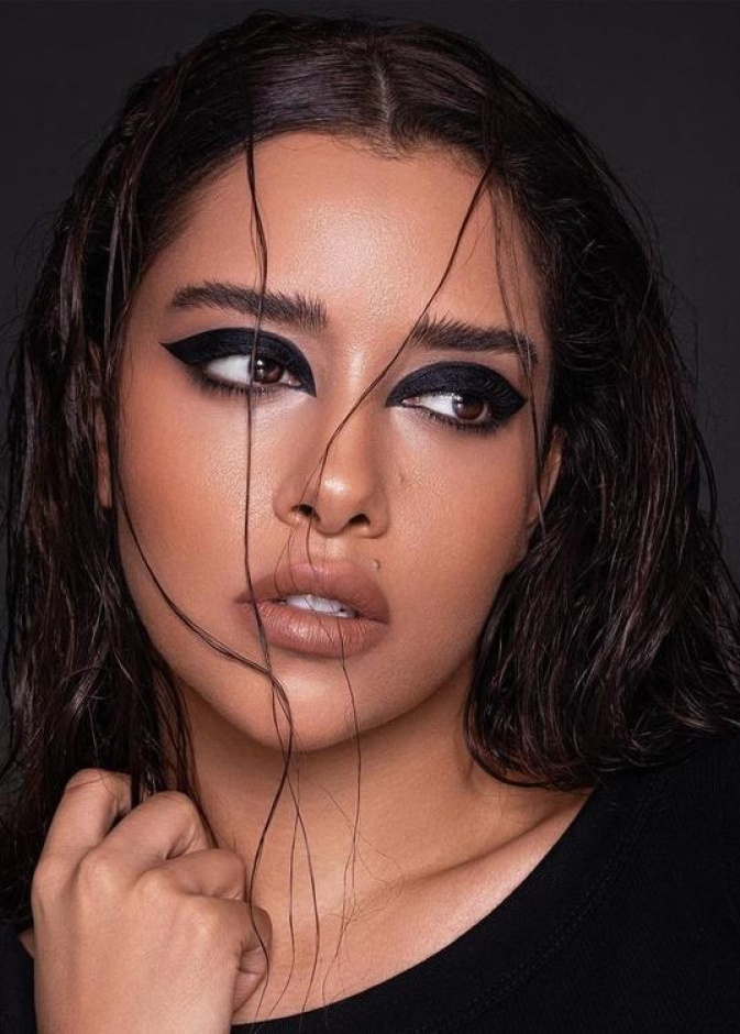 اجمل صيحات مكياج اطلت بها بلقيس فتحي في العام 2021