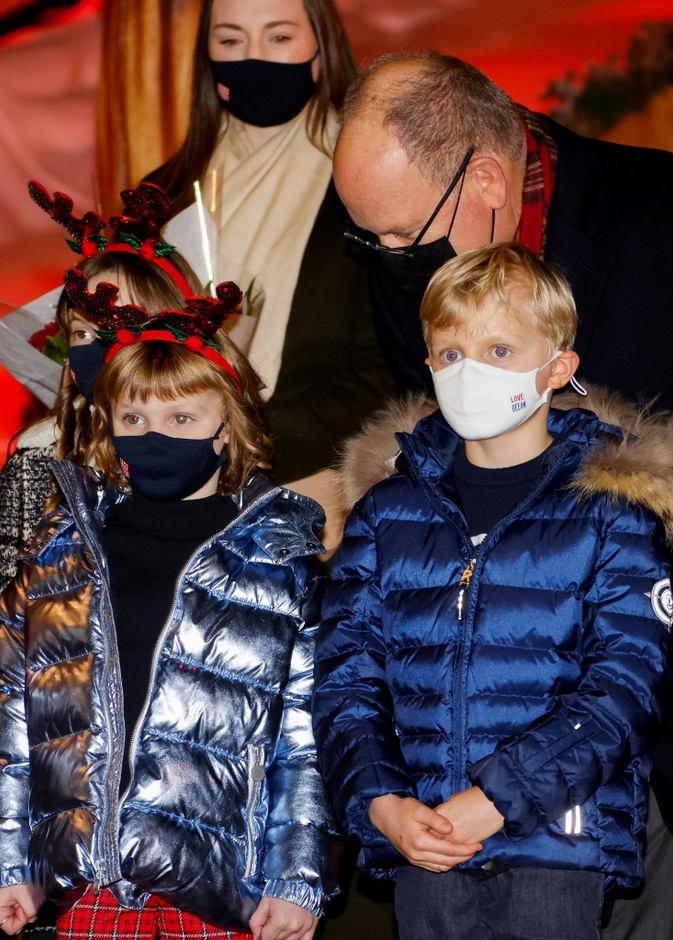 الأمير جاك والأميرة غابرييلا ينضمان إلى والديهما الأمير ألبرت الثاني