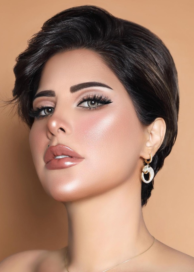 تسريحة البيكسي القصيرة -  صورة من حسابها على إنستاغرام
