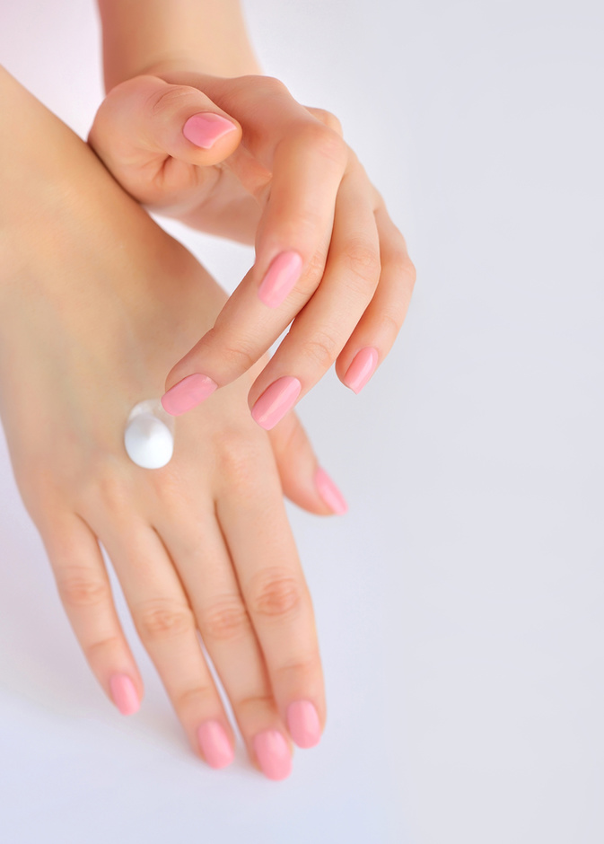 التخلص من جفاف اليدين في فصل الشتاء بـ 3 وصفات طبيعية