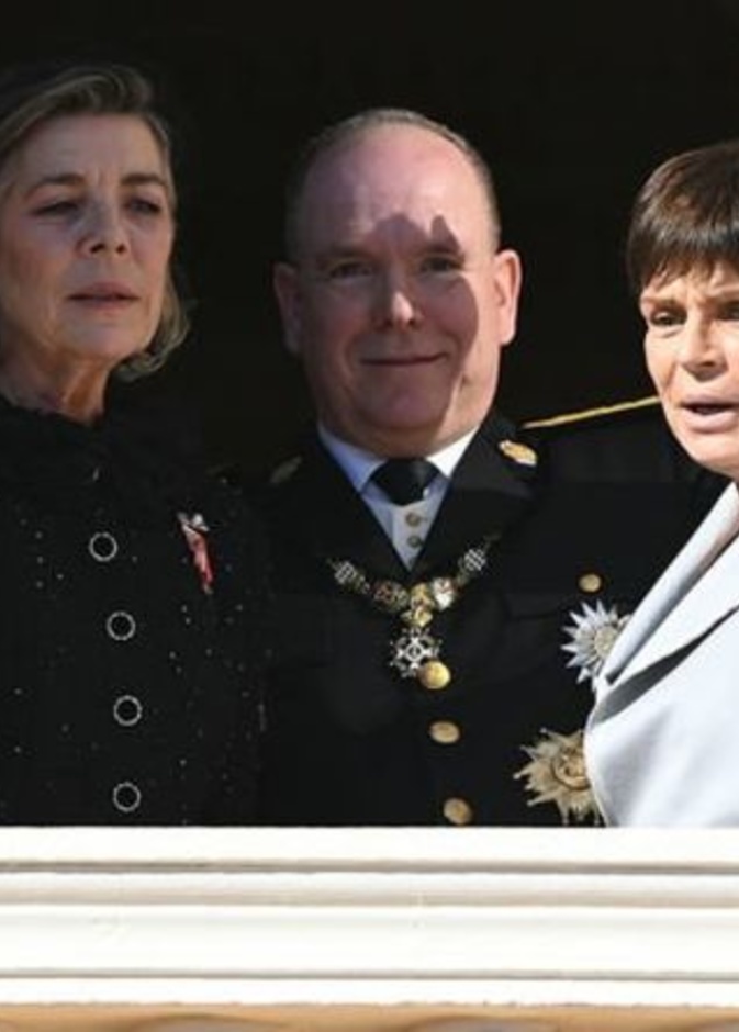 شقيقتا الأمير ألبرت أصبحن يقمن بدور السيدة الأولى بدلا من الأميرة تشارلين 