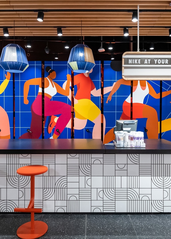 افتتحت علامة Nike متجر NIKE LIVE الأول لها في المنطقة، في دبي مارينا مول مول في 30 نوفمبر 2021.