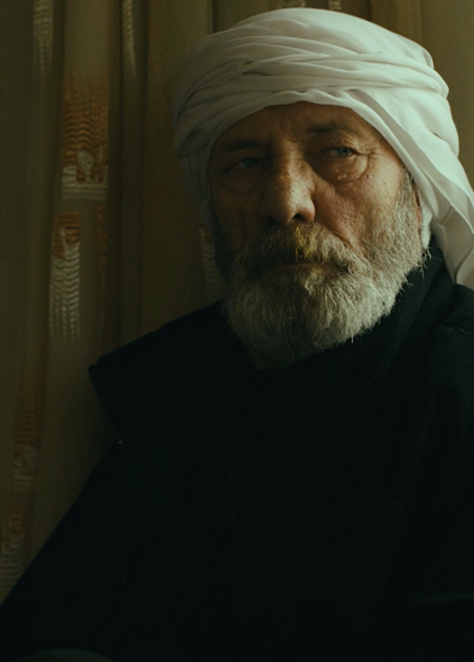 فيلم الغريب