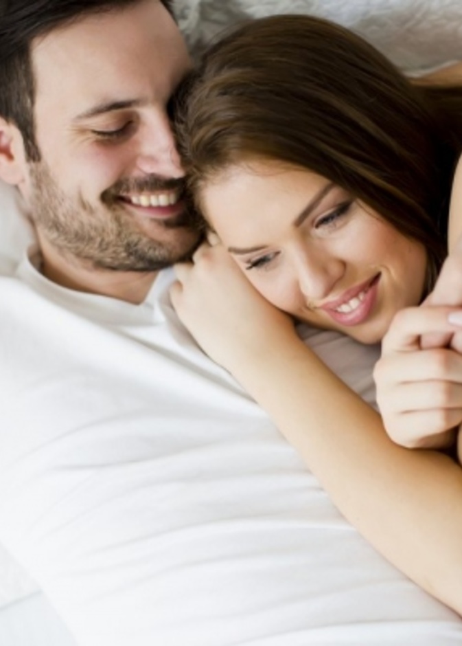 9 أمور تزيد من تعلق الزوج بزوجته