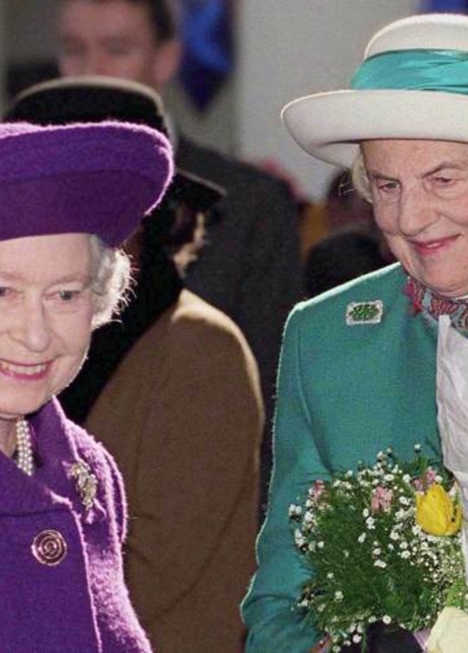 وفاة مساعدة الملكة وصديقتها المقربة دوقة غرافتون عن عمر يناهز 101