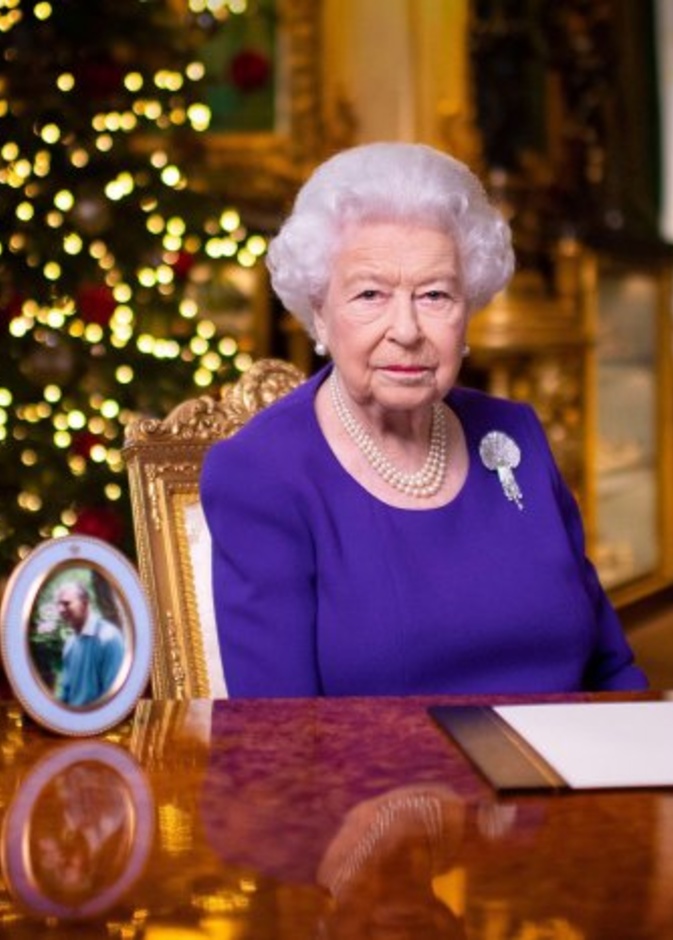 ملكة بريطانيا تقرر إلغاء خططها لعطلة أعياد الميلاد بسبب السلالة الجديدة من كورونا؟