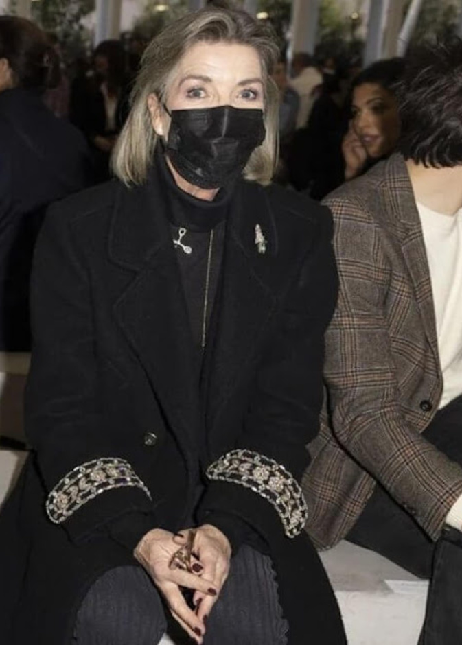 الأميرة كارولين في عرض أزياء شانيل Metiers D'Art 2021-2022