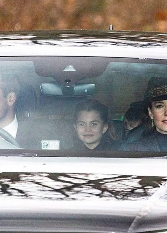 تعرف على الهدايا التي قدمها الأمير وليام لأسرته هذا العام