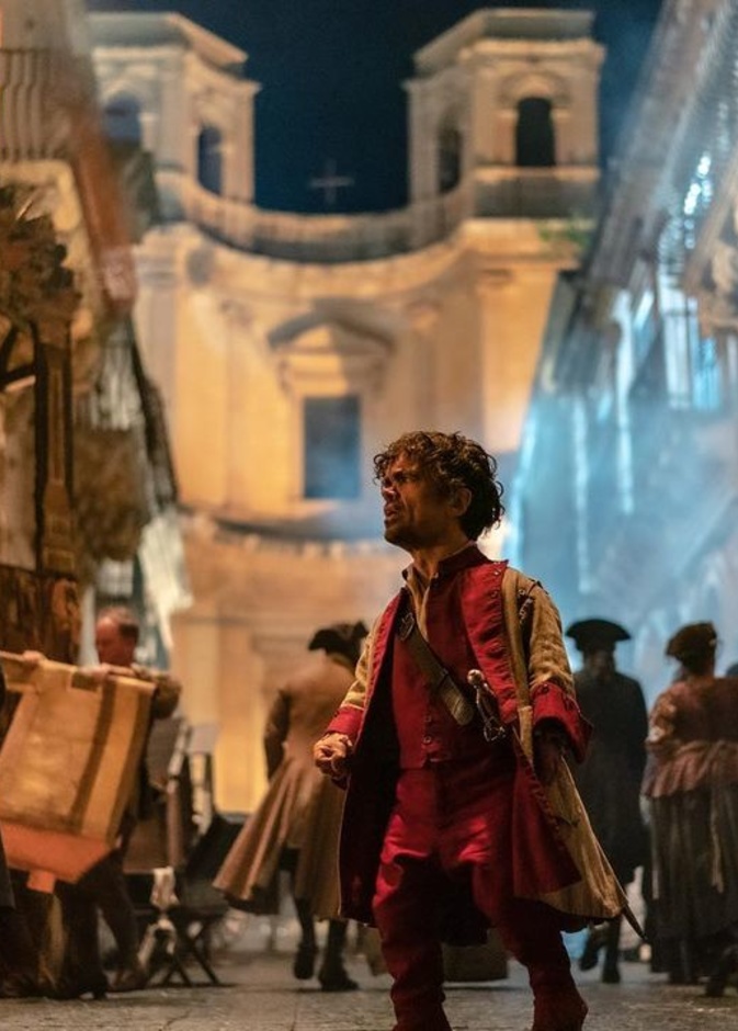 "سيرانو وروكسان".. قصة حب وتضحية من زمن الفروسية بفيلم "Cyrano"