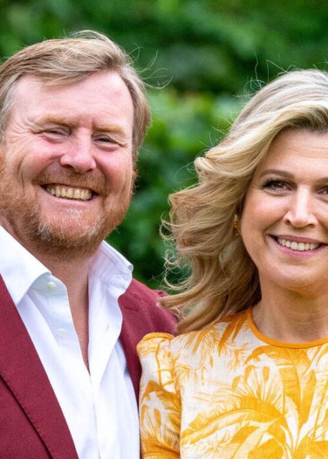 ملك وملكة هولندا يهنئان ماكس فيرستابين على فوزه ببطولة العالم لسباقات فورميلا 1