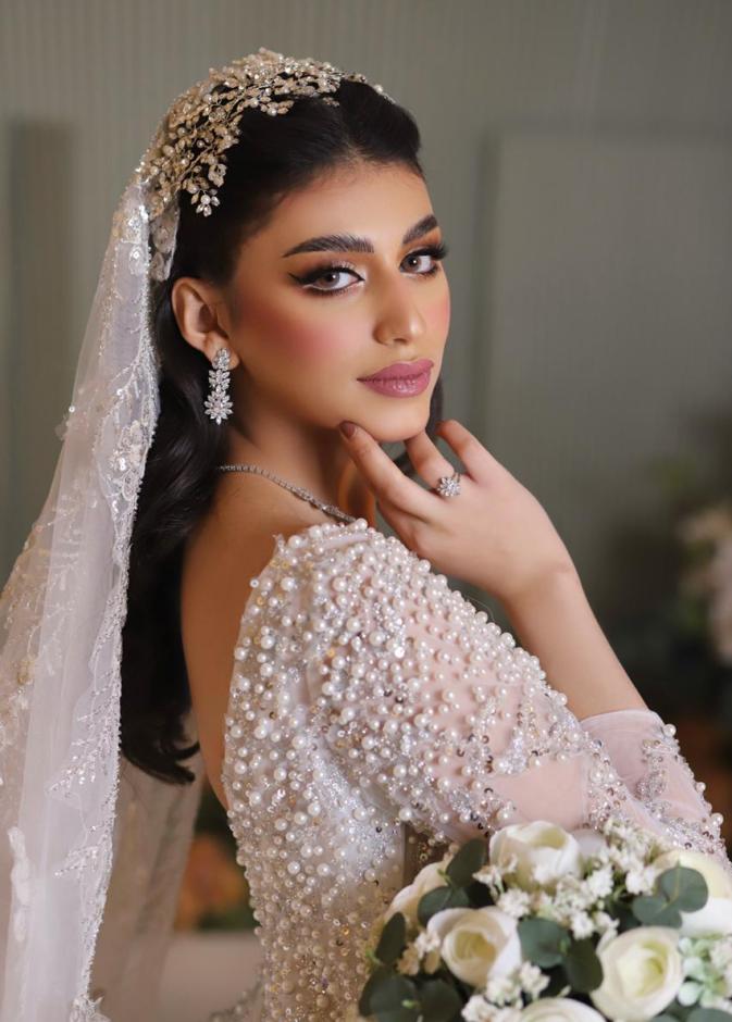 من مكياج العرايس من خبيره التجميل السعودية سميه الشرقي