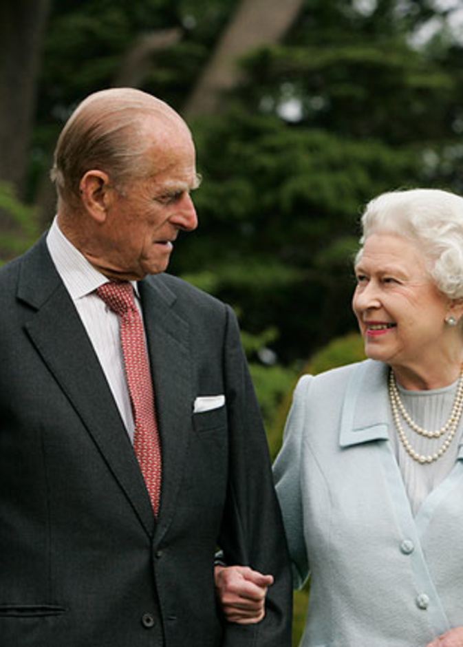 ملكة بريطانيا تتحدث عن افتقادها "لزوجها الحبيب" في خطابها السنوي