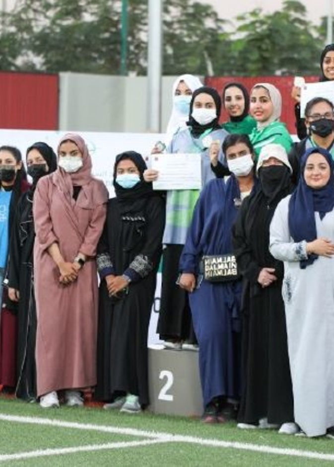 تتويج الفائزات في منافسات بطولة رمي السهام الختامية للسيدات