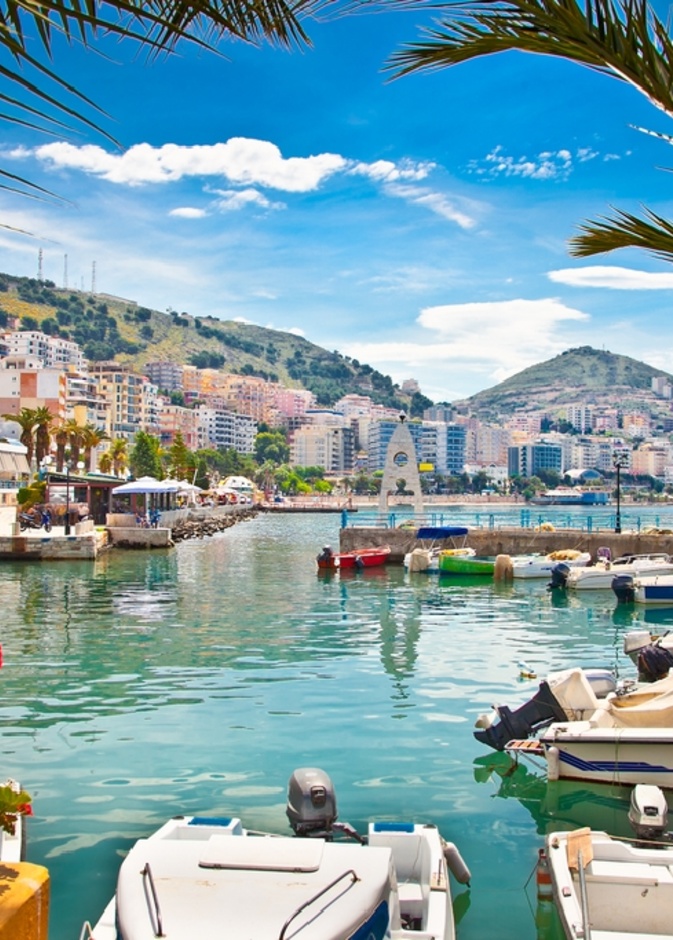 shutterstock_منطقة ساراندي رائعة للعروسين