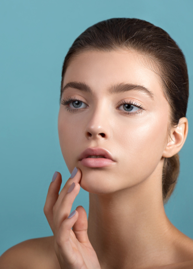 معلومات عن التقشير الكريستالي للبشرة وأهم فوائده