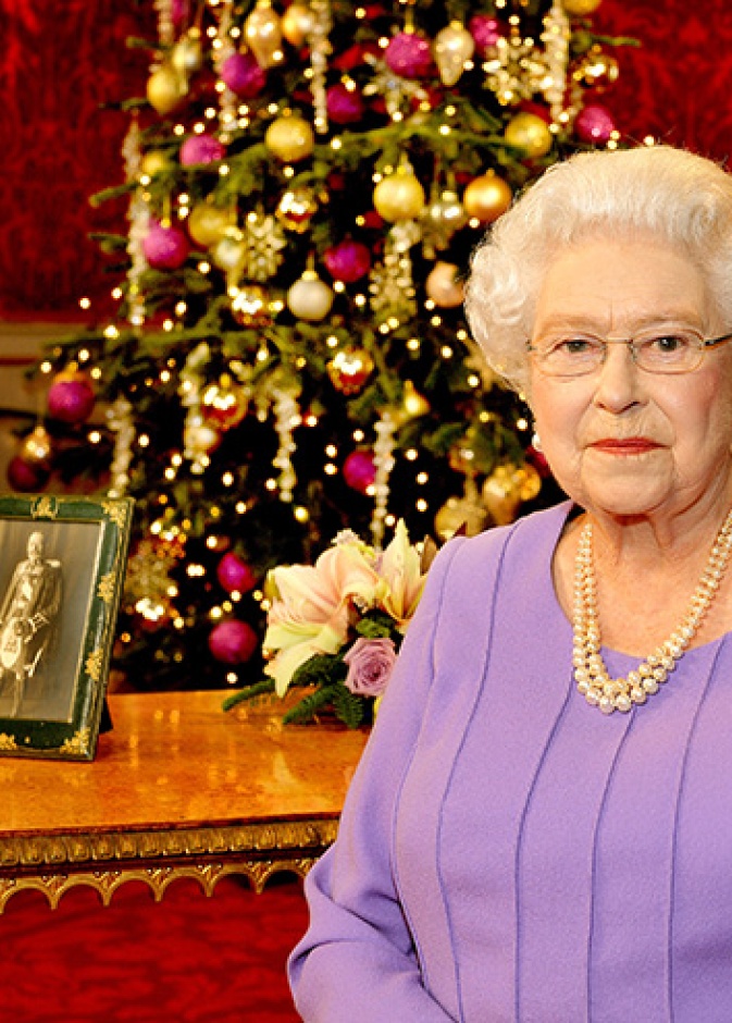 ملكة بريطانيا ترسل هدايا أعياد ميلاد مبكرة