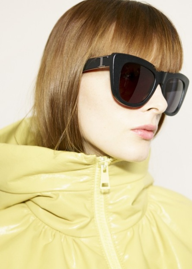 نظارات شمسية سوداء كبيرة الحجم من Tods