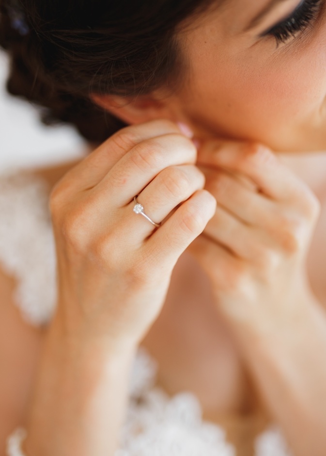 أقراط طويلة من الذهب الوردي لعروس 2022