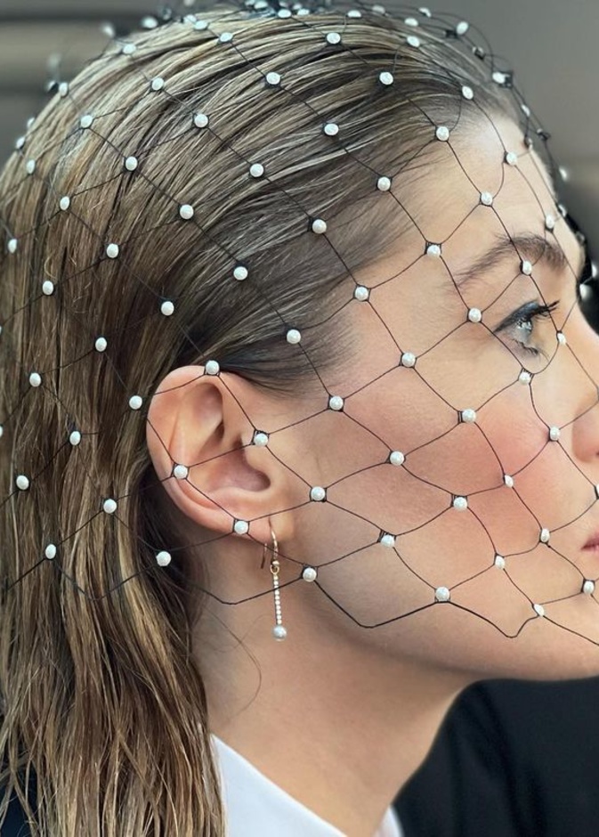 إطلالات جمالية ملفتة وعصرية مستوحاة من الستريت ستايل في باريس