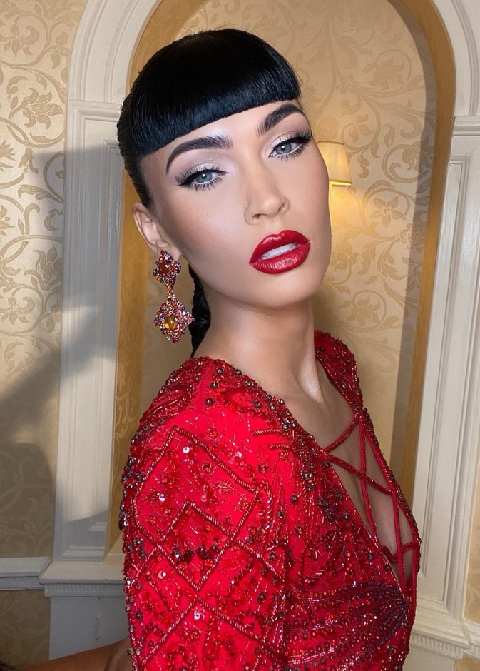 صور أجمل إطلالات ميغان فوكس الجمالية بعد إعلان خبر خطوبتها
