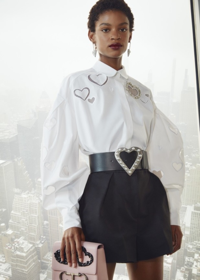 التنورة القصيرة من عرض Carolina Herrera