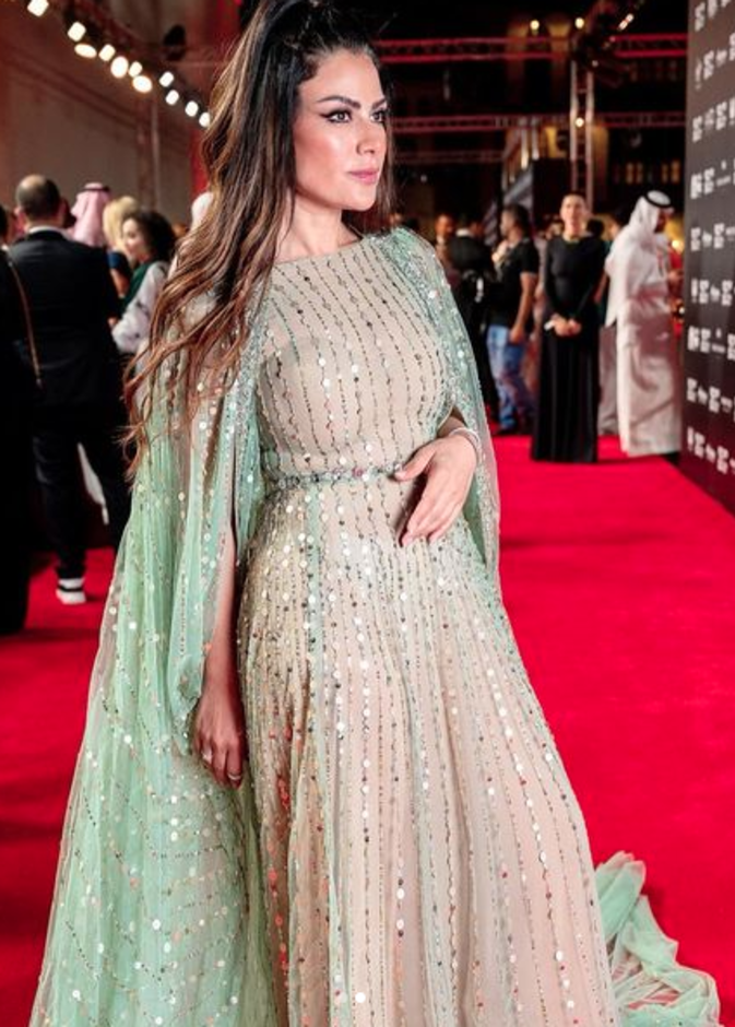 اطلالات مبهرة للسهرات مستوحاة من صبا مبارك