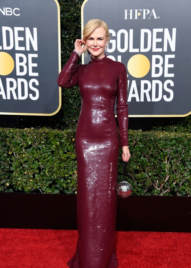 موديلات فساتين سهرة عصرية مستوحاة من نيكول كيدمان