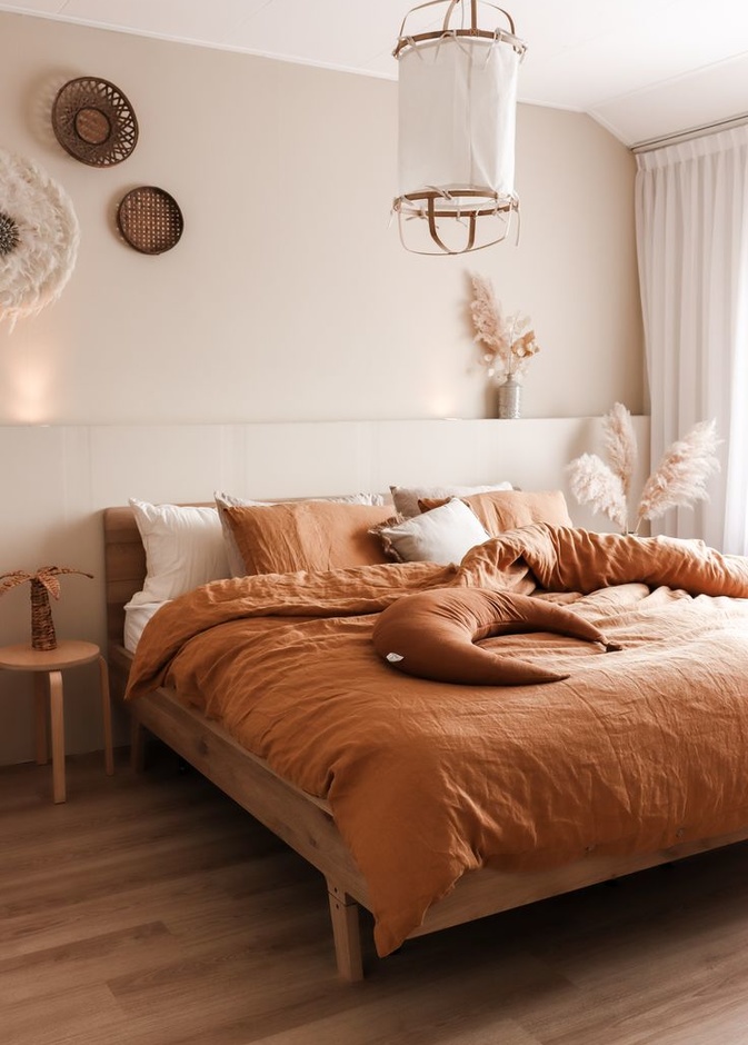 جمال الدرجات الترابية في غرف النوم