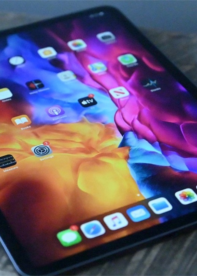 سامسونغ تبتكر كومبيوتر يمكن طيه مرتين