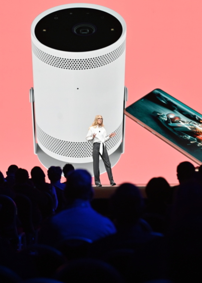 سامسونغ تعلن عن بروجيكتور 4 في1