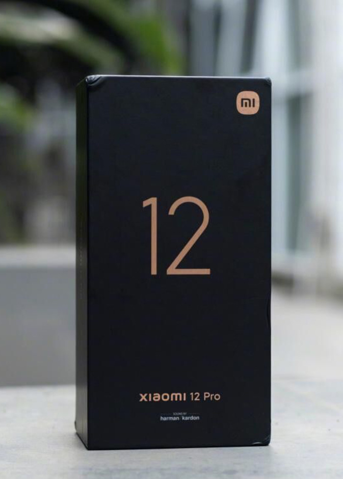 شاومي تطلق هاتفها Xiaomi 12 Pro الفاخر