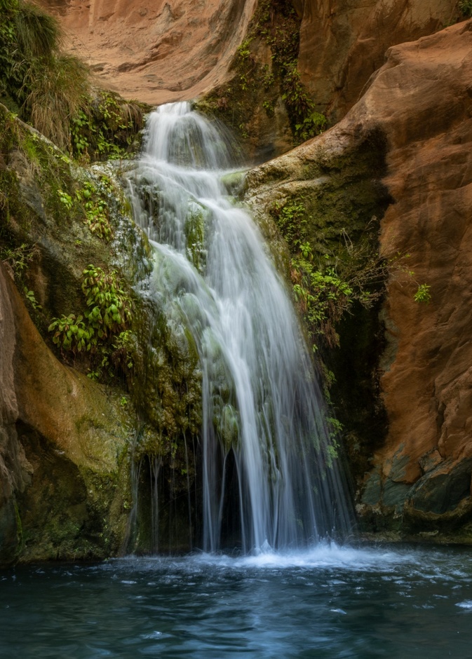 شلال عين الجمل؛ مشهدٌ بديع من ربوع بلادنا - المصدر الثقافة السعودية