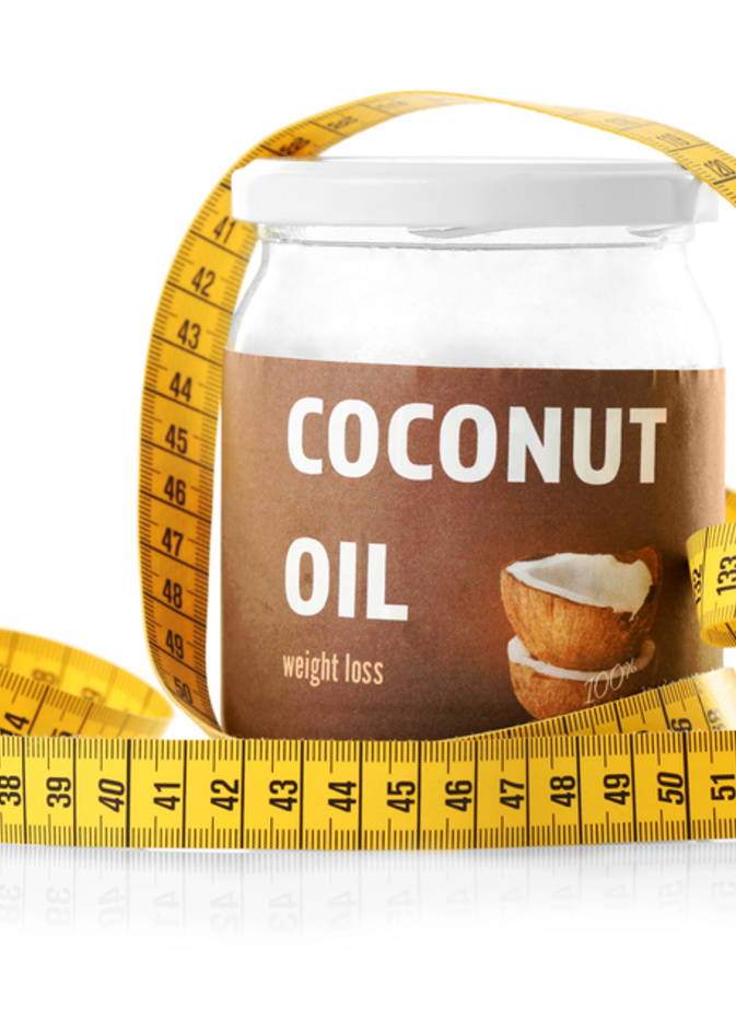 فوائد زيت جوز الهند للتخلص من دهون البطن والأرداف