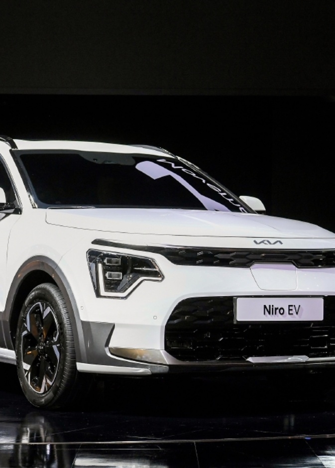كيا تطلق الجيل الثاني من سيارة نيرو SUV المدمجة