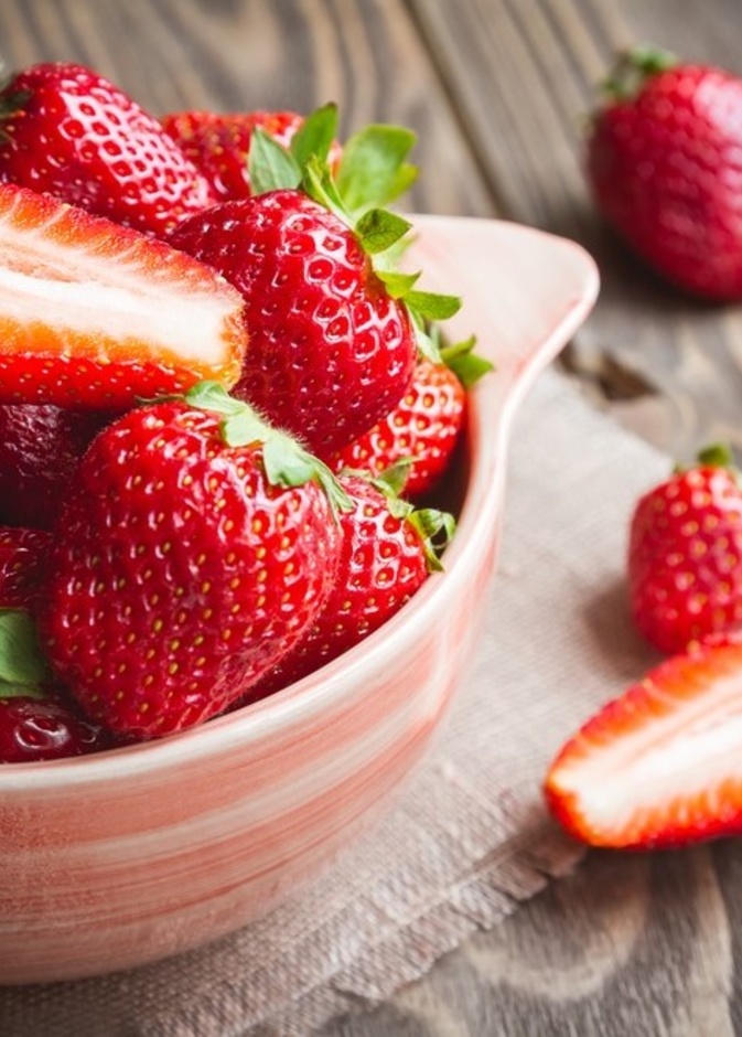 ما هي فوائد الفراولة للمعدة