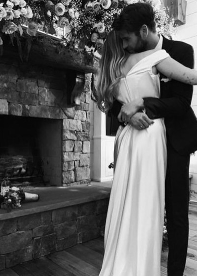 مايلي سايرس Miley Cyrus وليام هيمسورث Liam Hemsworth