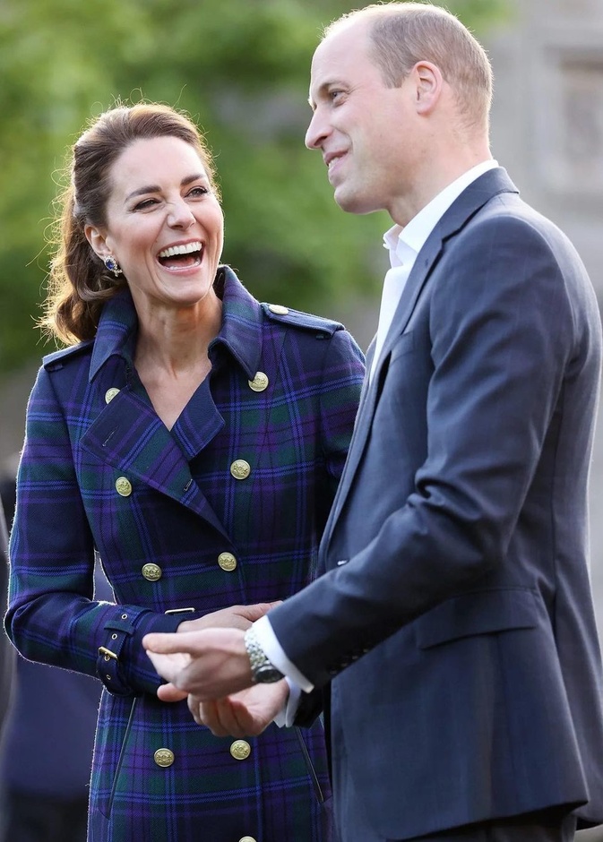 ملكة بريطانيا تخطط للانتقال والإقامة بصحبة الأمير وليام Prince William وزوجته كيت ميدلتون