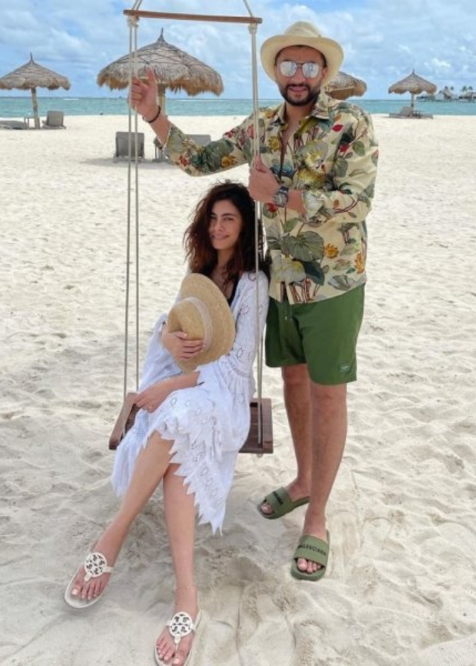 هاجر أحمد بصورة رومانسية مع زوجها في شهر العسل- الصورة من انستغرام هاجر