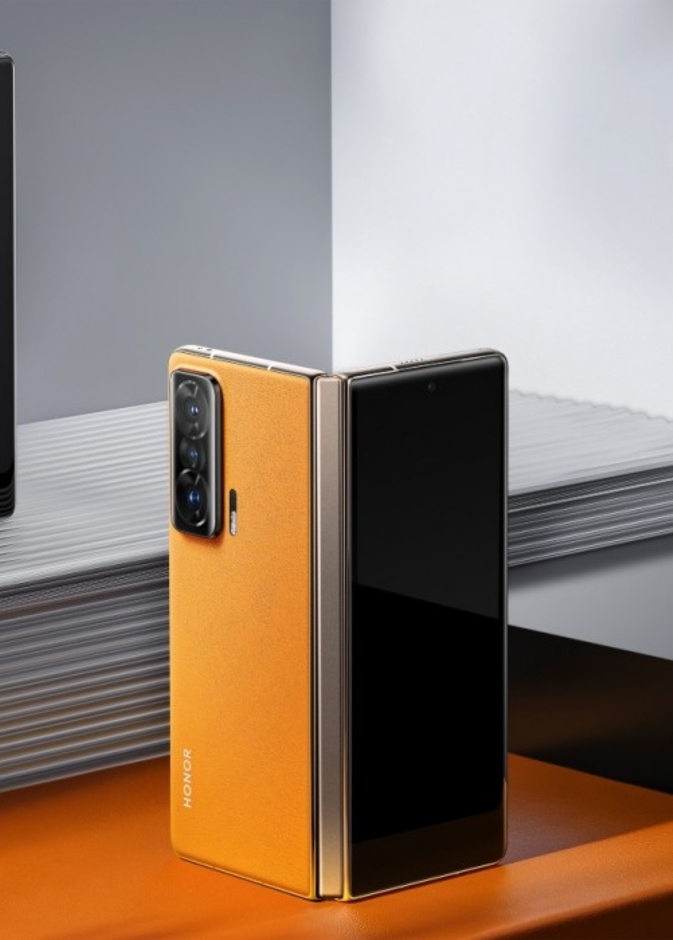 هونر تكشف عن أول هواتفها القابلة للطي HONOR Magic V