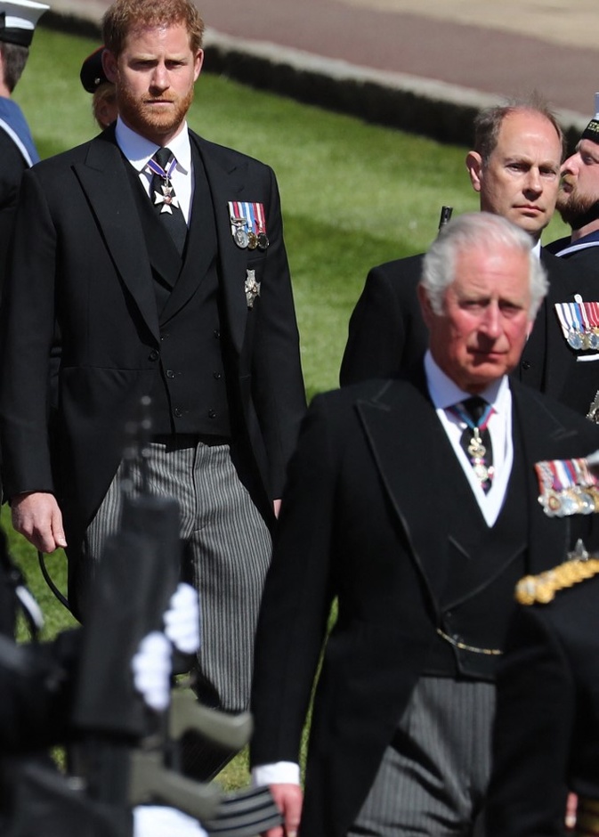 تشارلز ولي عهد بريطانيا "فخور" بابنه الأمير هاري