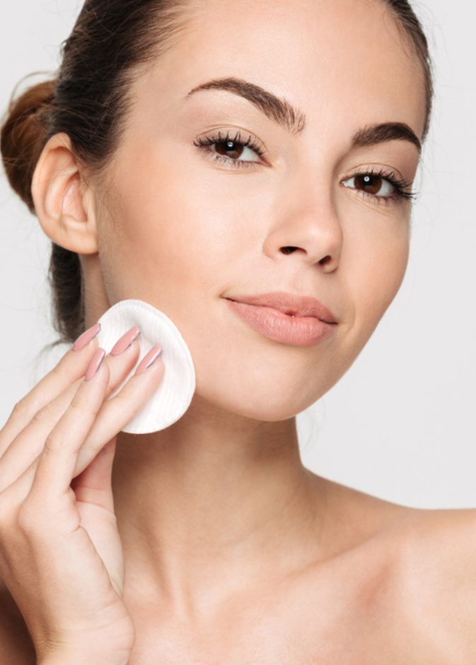  العناية بالبشرة بعد المكياج