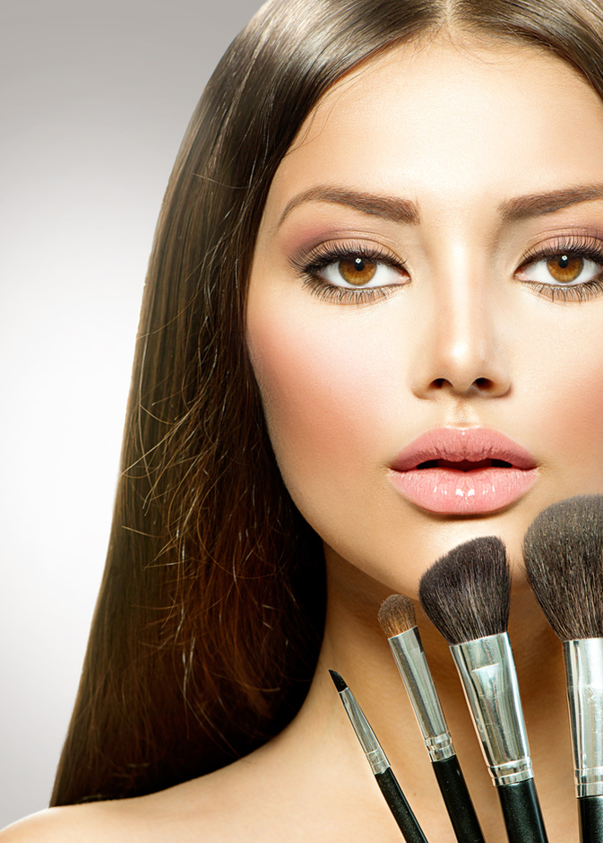 نصائح مكياج مهمة لصاحبات العيون الواسعة