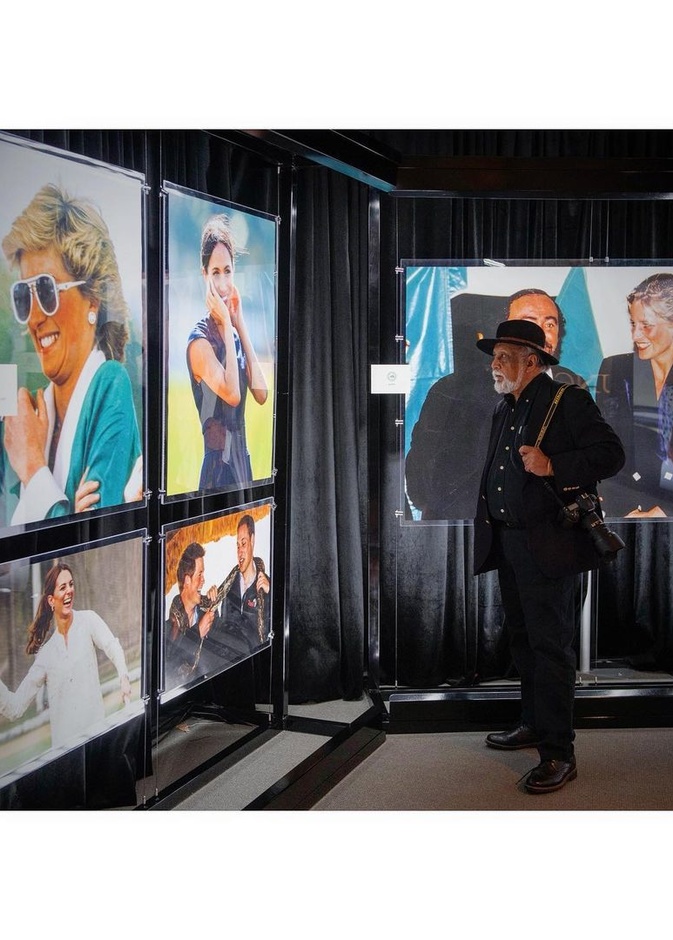 المصور أنور حسين يشارك حكاياته مع الأميرة ديانا في معرضه بالولايات المتحدة