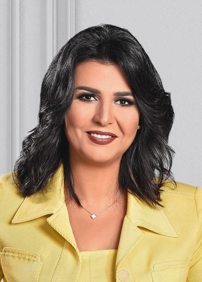 منى الشاذلي 