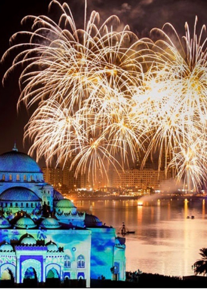عروض ضوئية مبهرة في انطلاق النسخة الـ 11 من مهرجان أضواء الشارقة 2022