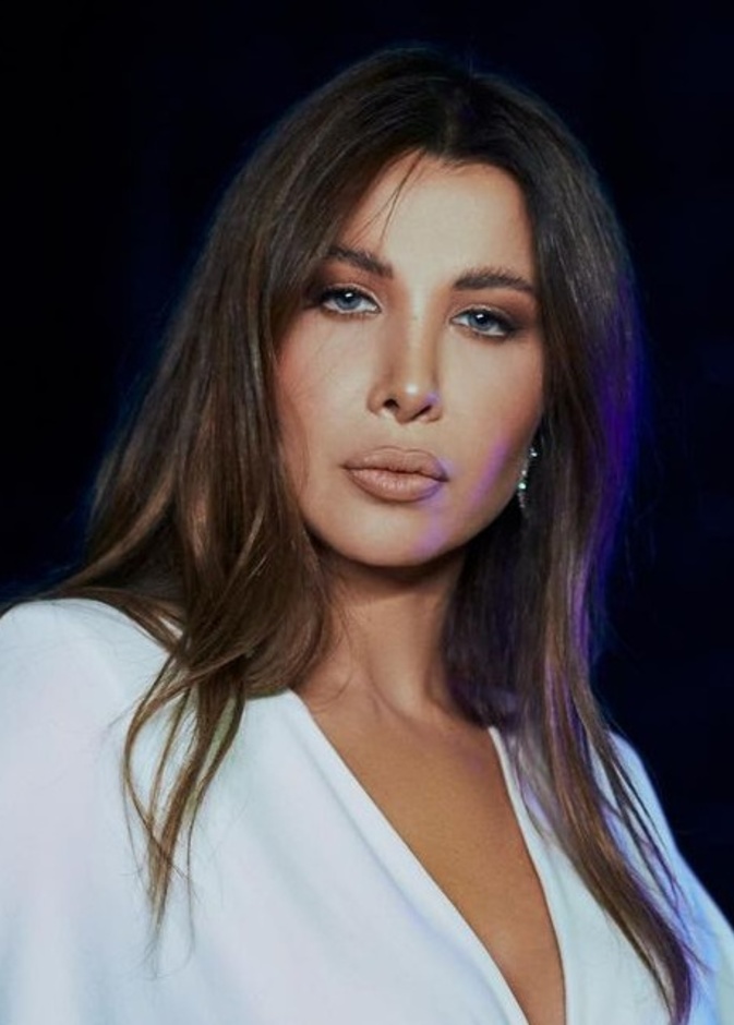  نيو لوك مكياج نانسي عجرم جعلها بملامح مختلفة مع بداية العام 2022